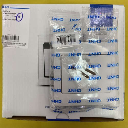 Bộ công tắc đơn 1 chiều 10AX, 250V màu trắng